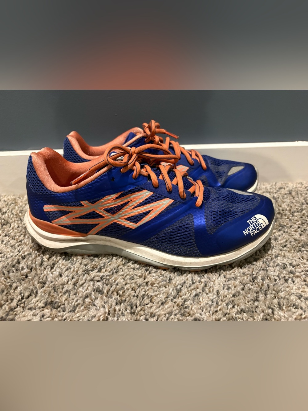 The North Face Hyper-Track Guide running shoes blue & orange women’s size 10